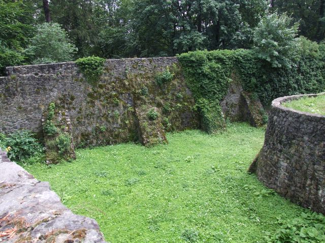 Mury zamku Frydlant