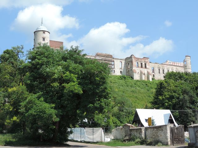 Janowiec zamek górujący nad miastem
